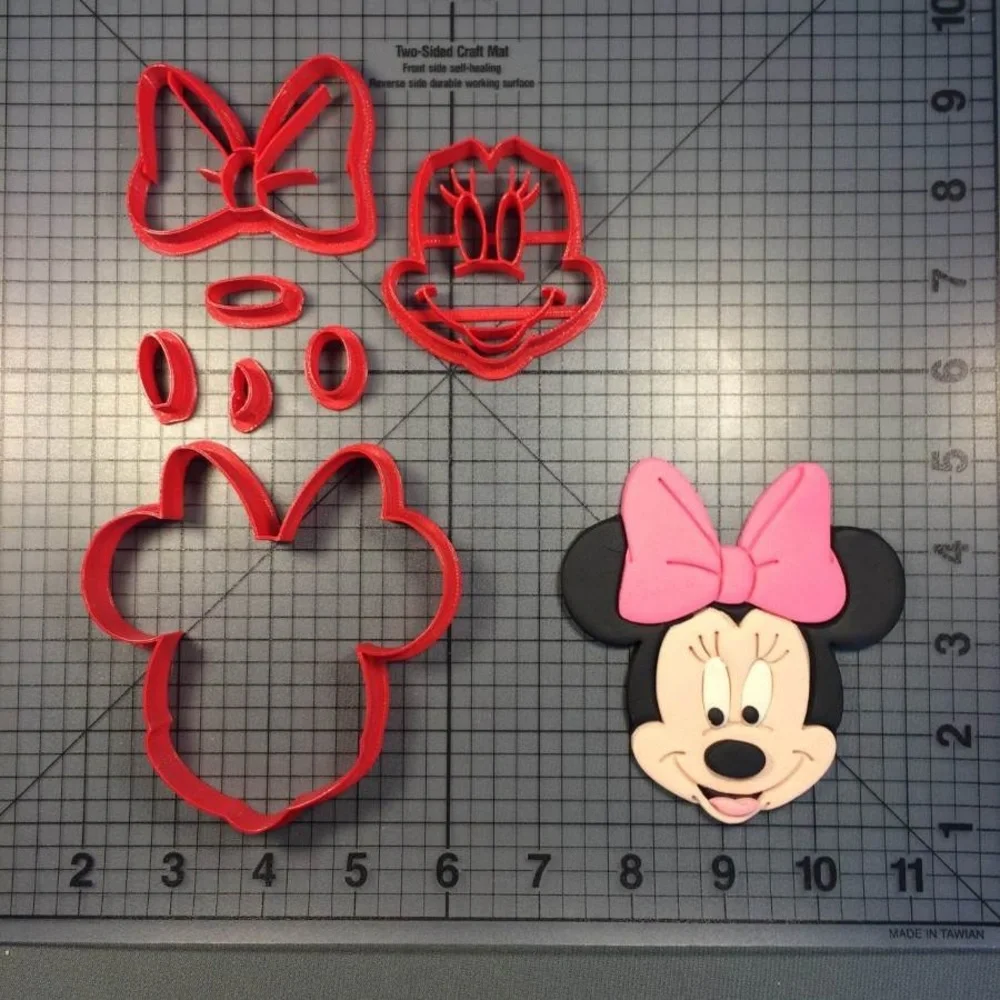 Disney Minnie Mouse Cookie/Fondant Cutter Set 4”